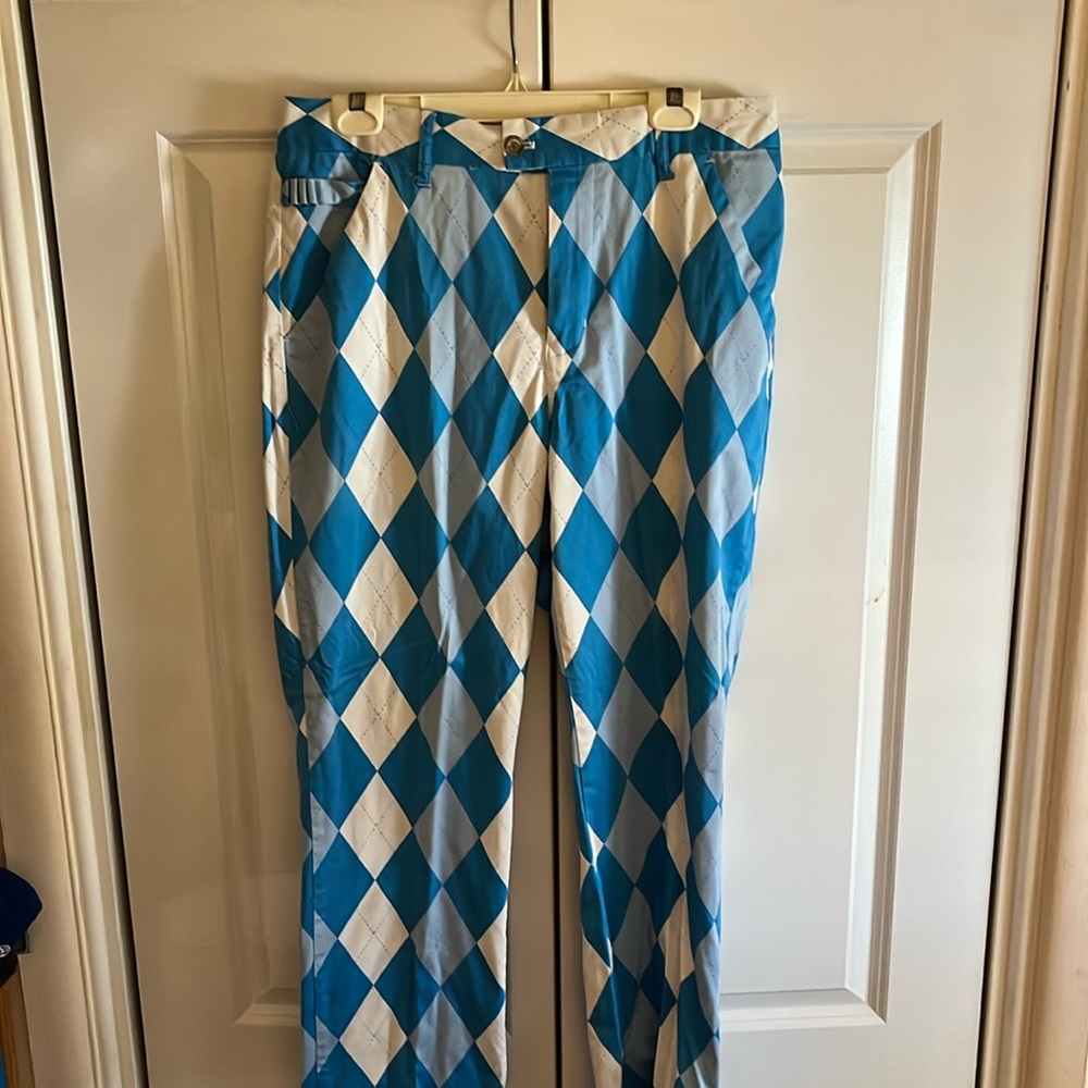 Royal and Awesome 34x34 great condition